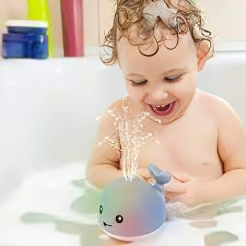 Oz Whale Bath Toy